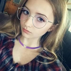 Meet your Posher, Cecilia